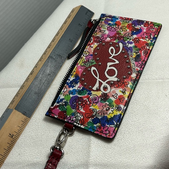 Brighton Fashionista Love Bouquet Wallet Card & Coin Holder with Strap Leather - Picture 8 of 10